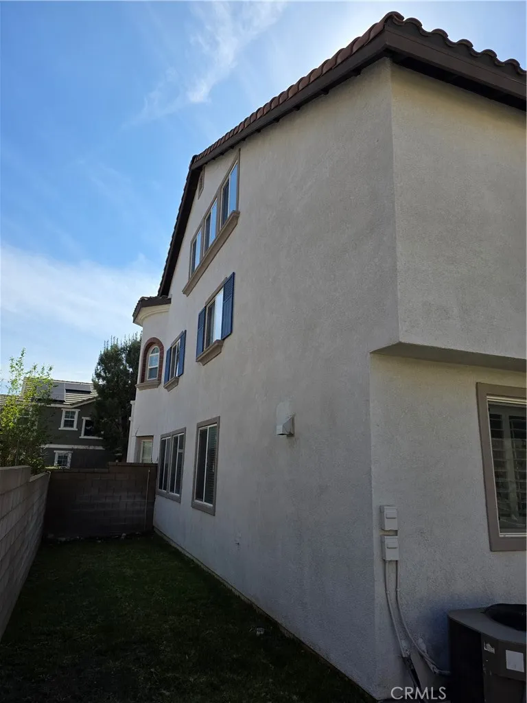 5448 Biella Court Fontana, CA 92336