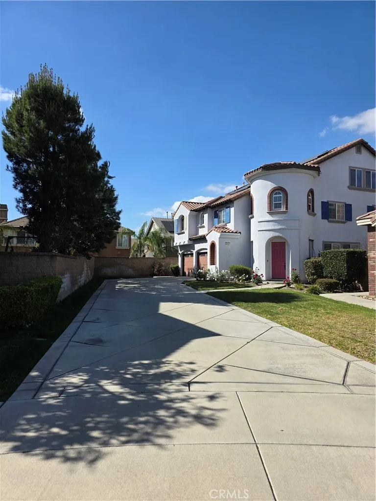 5448 Biella Court Fontana, CA 92336
