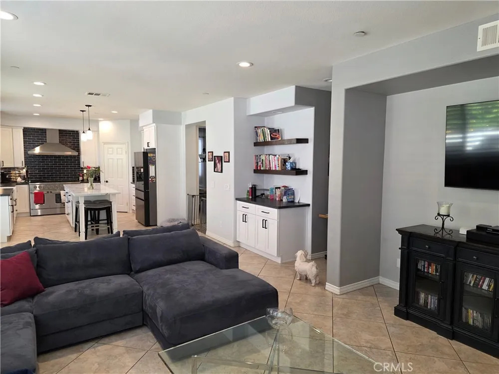 5448 Biella Court Fontana, CA 92336