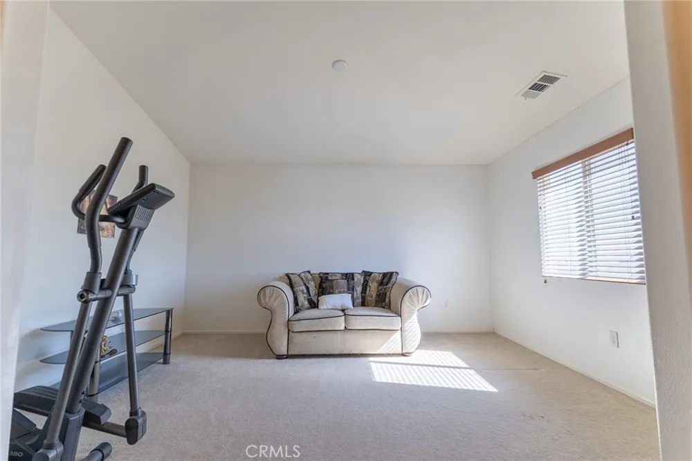 14415 Nicolas Way Adelanto, CA 92301