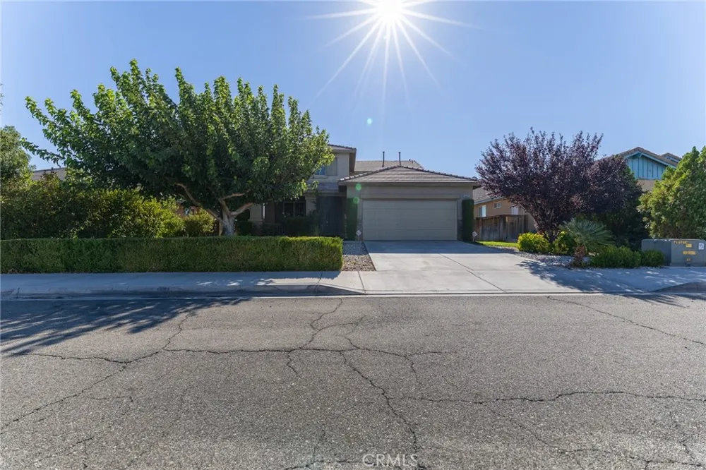 14415 Nicolas Way Adelanto, CA 92301