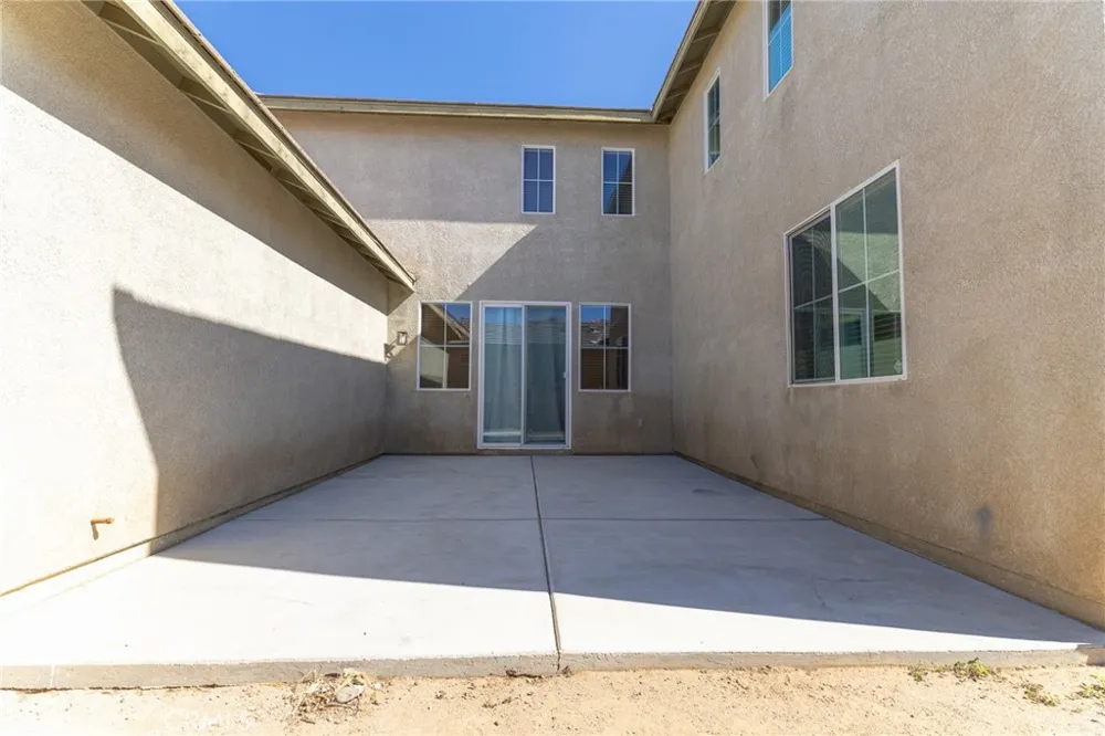 14415 Nicolas Way Adelanto, CA 92301