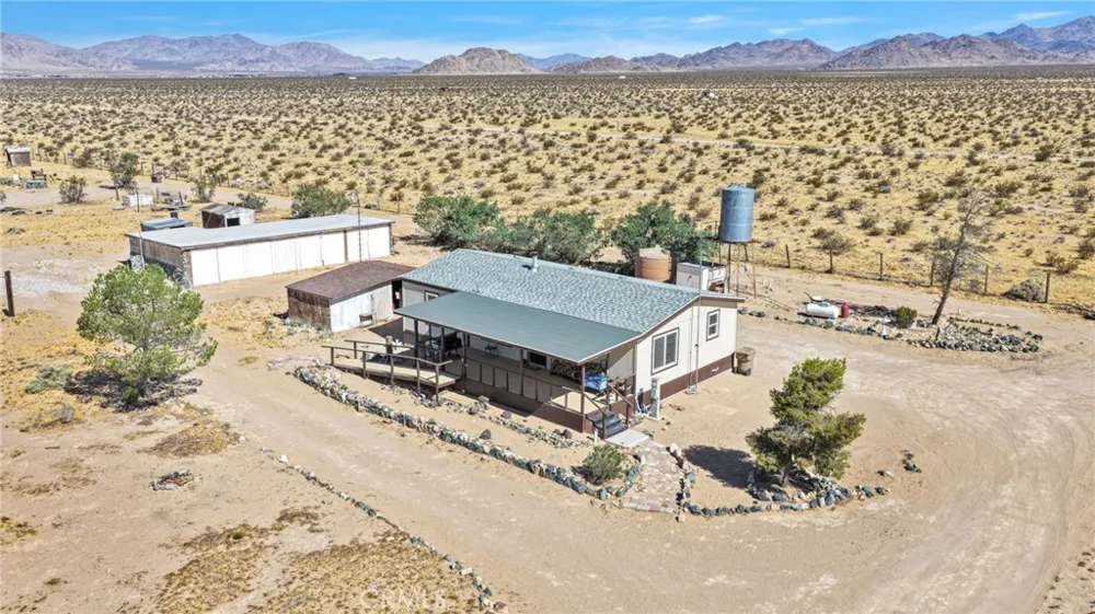 35980 Lantana Lucerne Valley, CA 92356