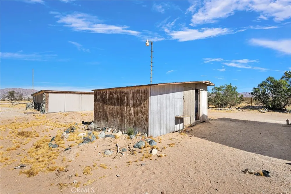35980 Lantana Lucerne Valley, CA 92356