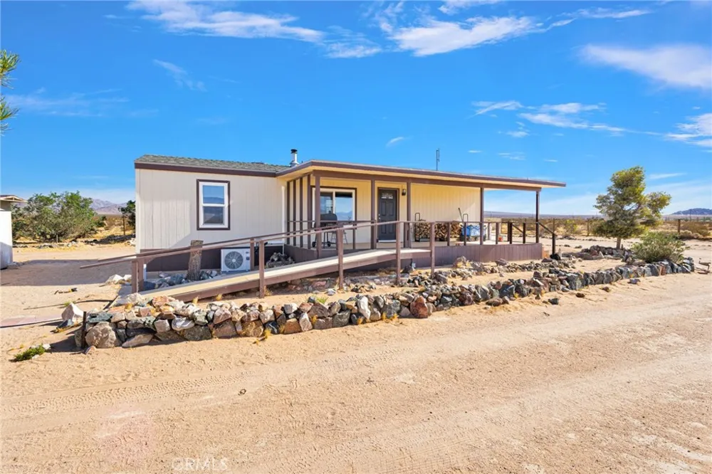 35980 Lantana Lucerne Valley, CA 92356