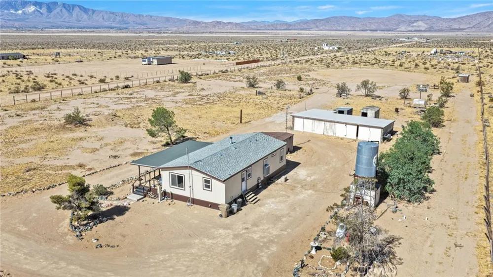 35980 Lantana Lucerne Valley, CA 92356