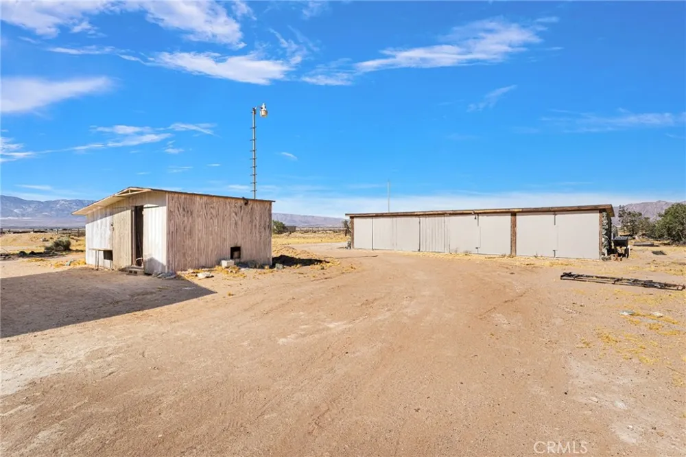 35980 Lantana Lucerne Valley, CA 92356