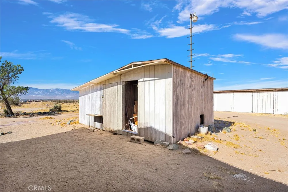 35980 Lantana Lucerne Valley, CA 92356