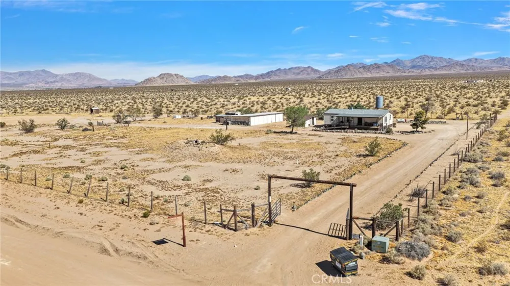 35980 Lantana Lucerne Valley, CA 92356