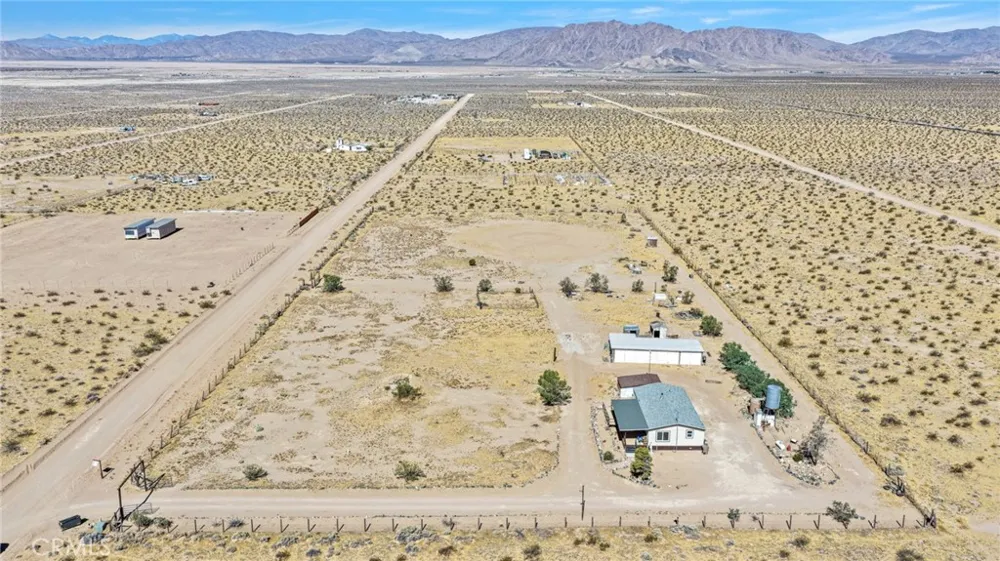 35980 Lantana Lucerne Valley, CA 92356
