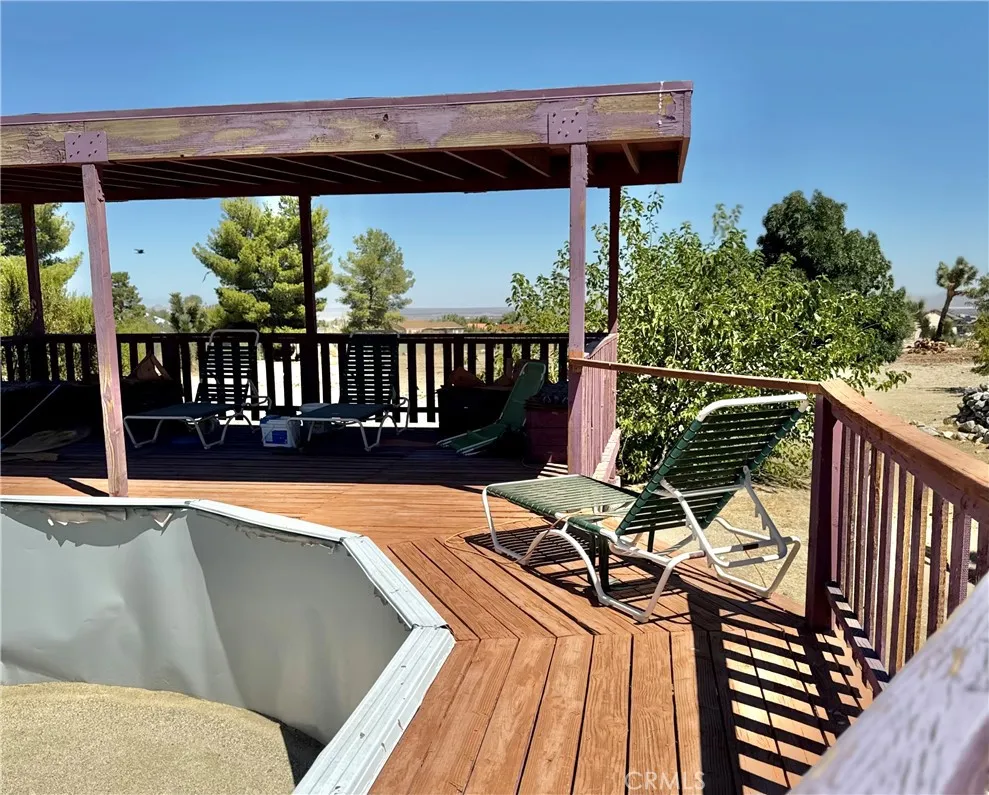 11522 Pinon Hills Pinon Hills, CA 92372