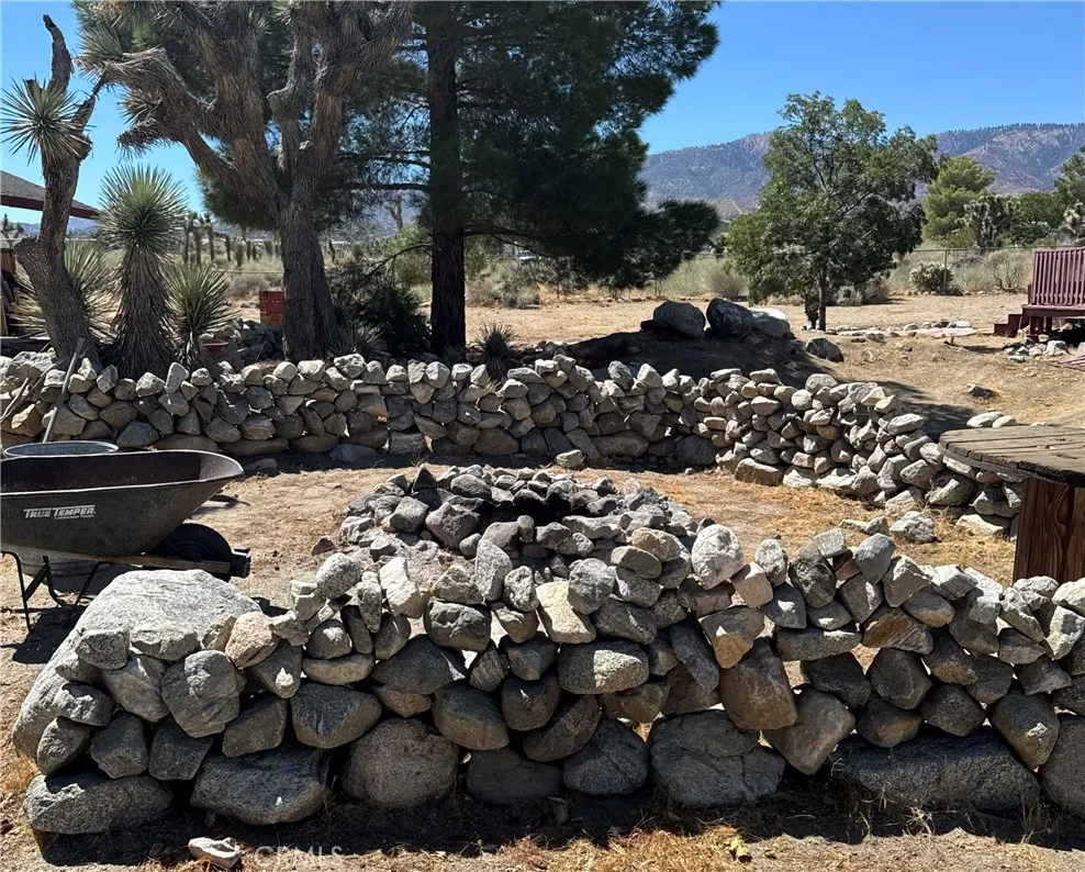 11522 Pinon Hills Pinon Hills, CA 92372