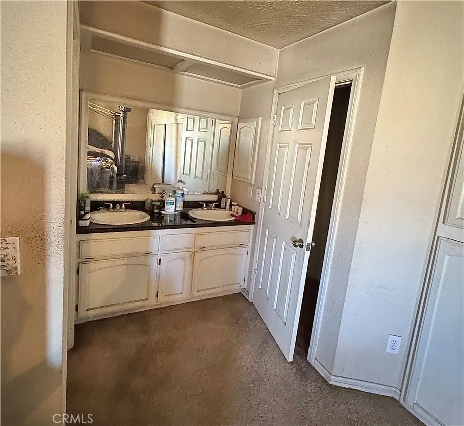 11522 Pinon Hills Pinon Hills, CA 92372