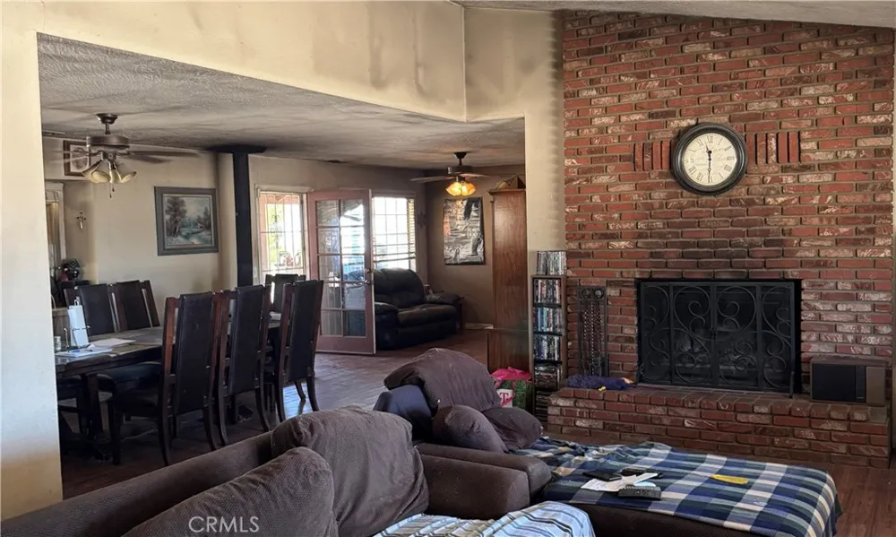 11522 Pinon Hills Pinon Hills, CA 92372