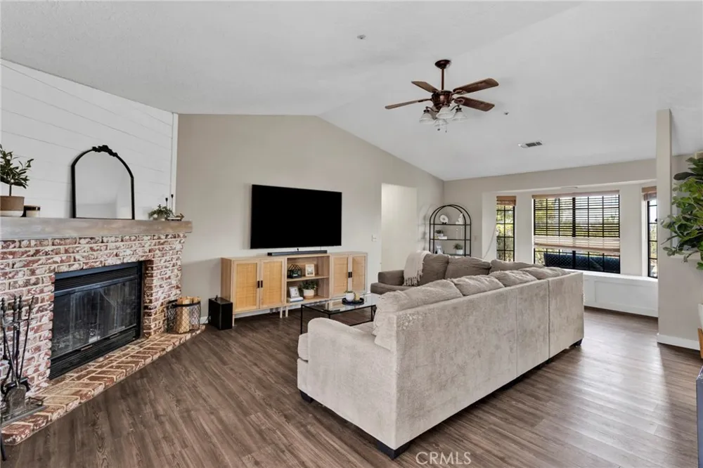 11778 Buffalo Hesperia, CA 92344