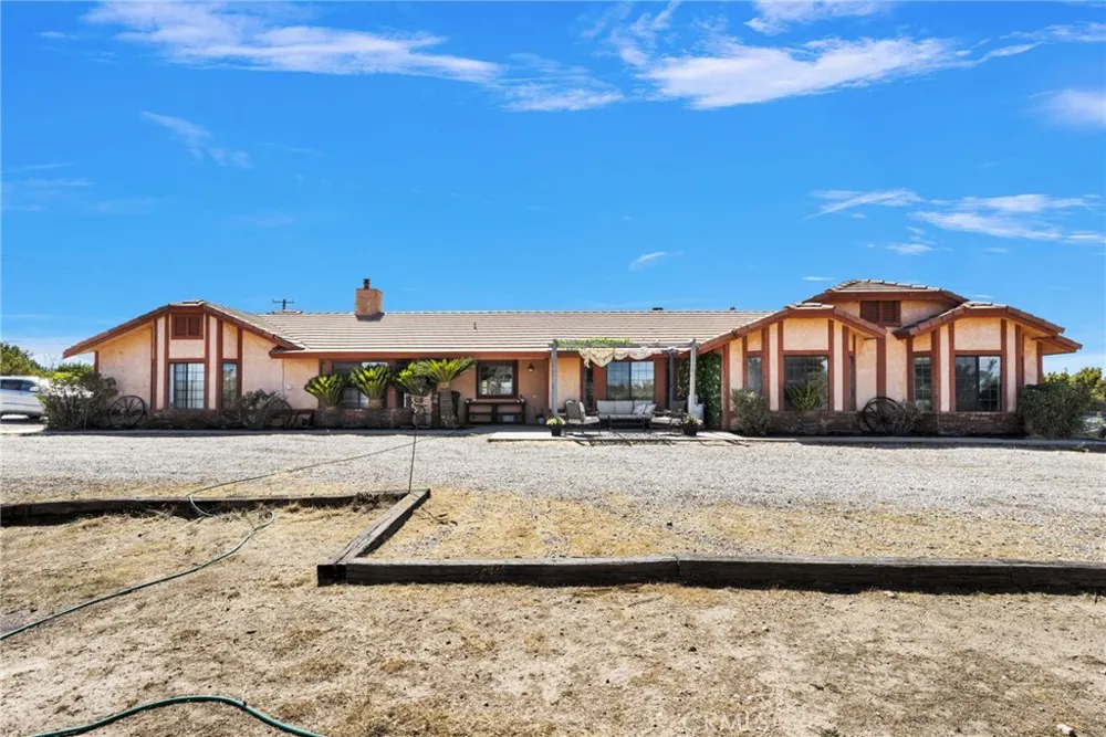 11778 Buffalo Hesperia, CA 92344