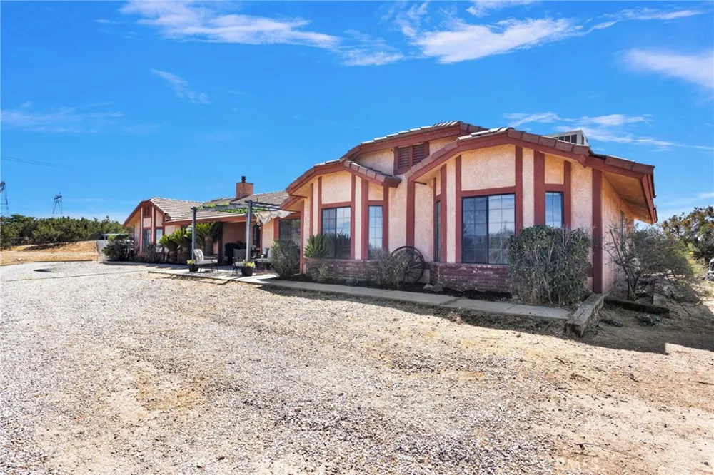 11778 Buffalo Hesperia, CA 92344