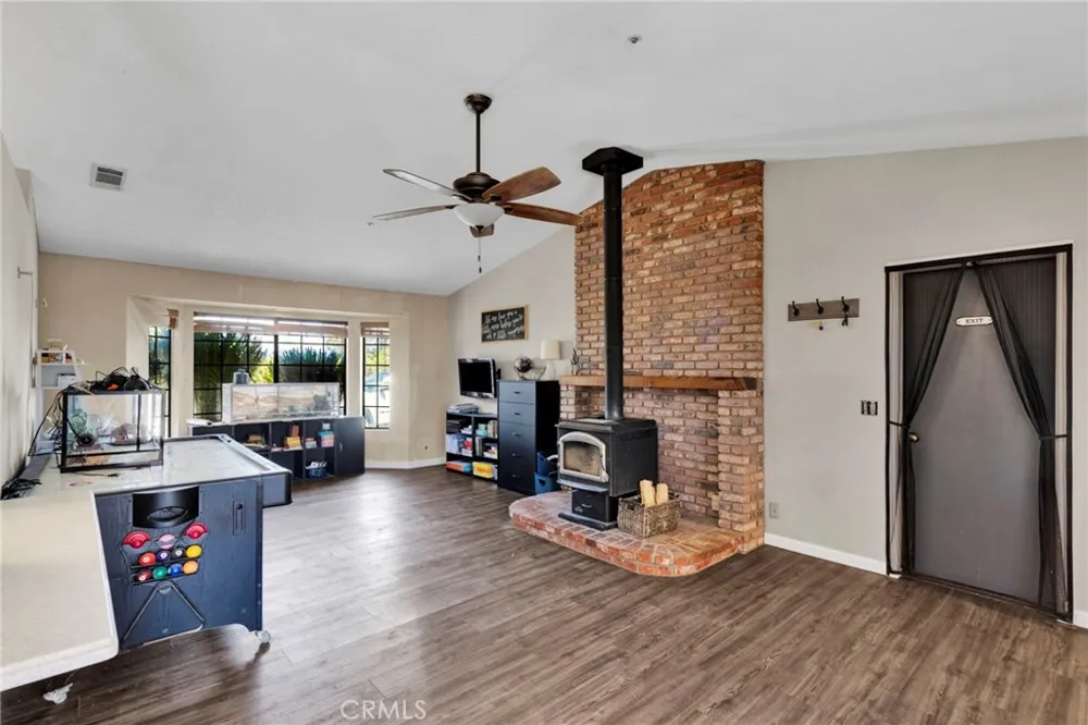 11778 Buffalo Hesperia, CA 92344