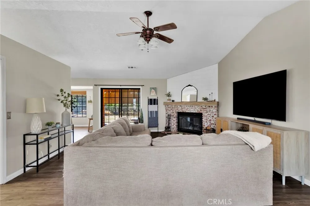 11778 Buffalo Hesperia, CA 92344