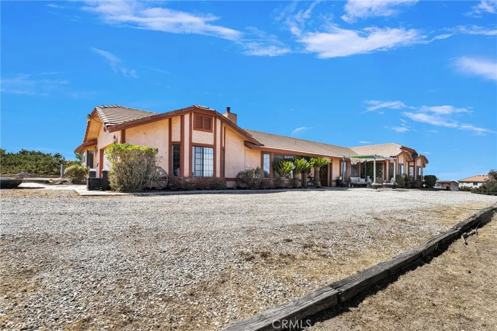11778 Buffalo Hesperia, CA 92344