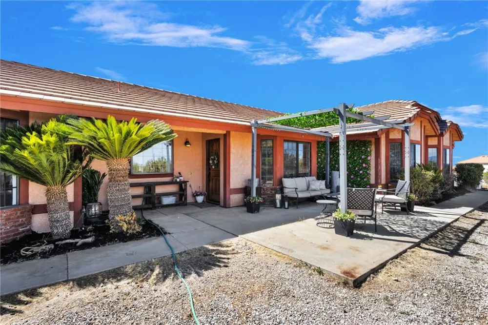 11778 Buffalo Hesperia, CA 92344