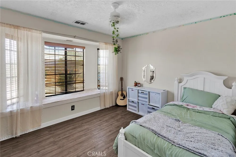 11778 Buffalo Hesperia, CA 92344