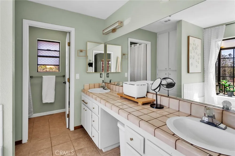 11778 Buffalo Hesperia, CA 92344