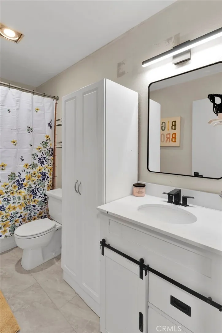 11778 Buffalo Hesperia, CA 92344