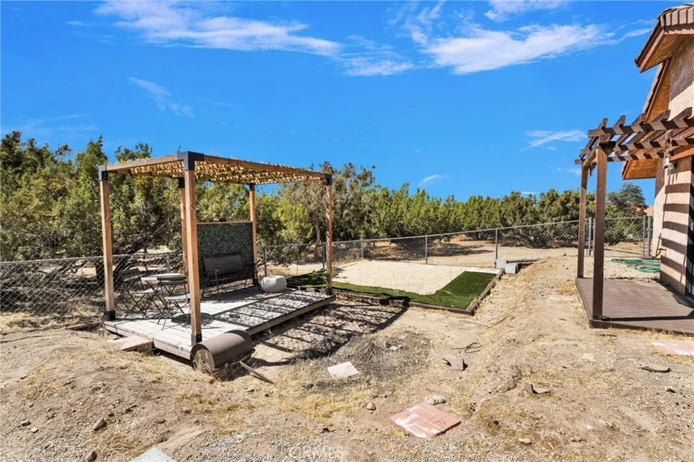11778 Buffalo Hesperia, CA 92344