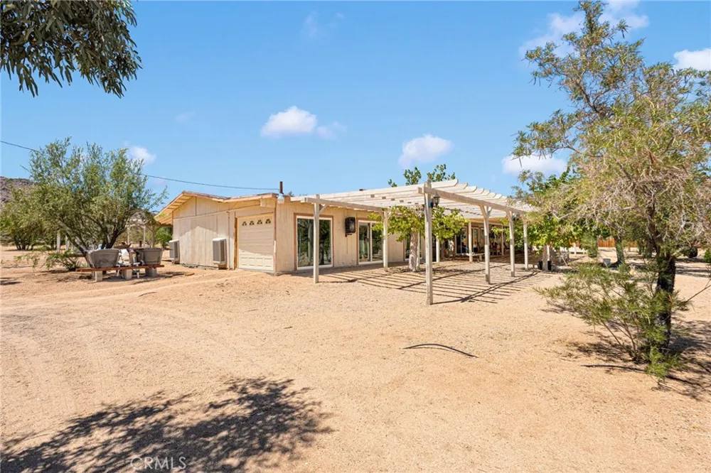 12660 Ivanhoe Road Lucerne Valley, CA 92356