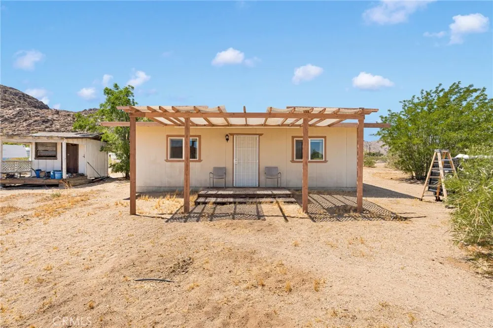 12660 Ivanhoe Road Lucerne Valley, CA 92356