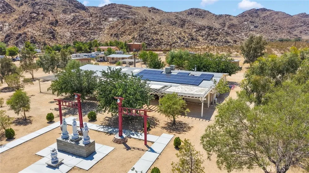12660 Ivanhoe Road Lucerne Valley, CA 92356