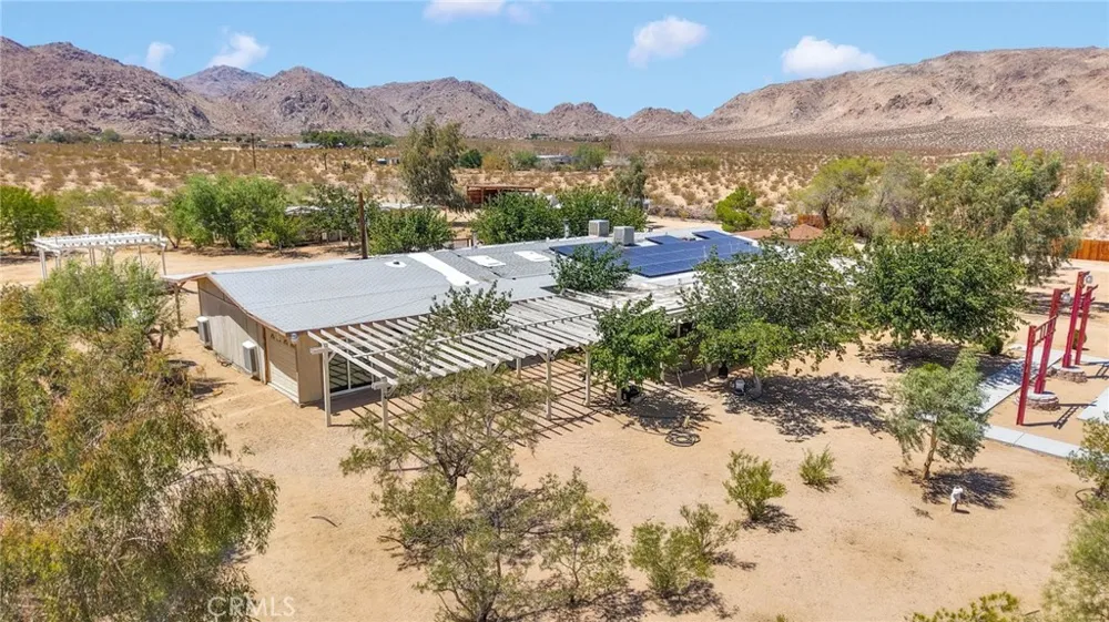 12660 Ivanhoe Road Lucerne Valley, CA 92356