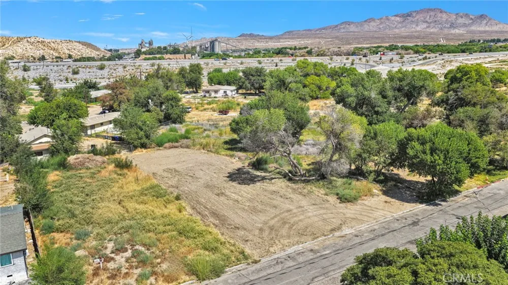 15780 Cottonwood Victorville, CA 92395
