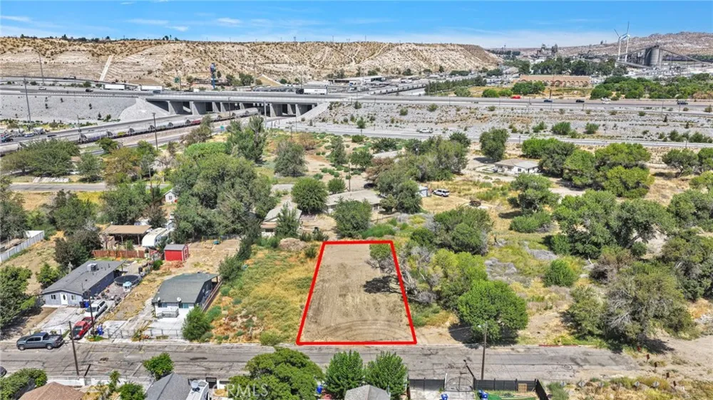 15780 Cottonwood Victorville, CA 92395