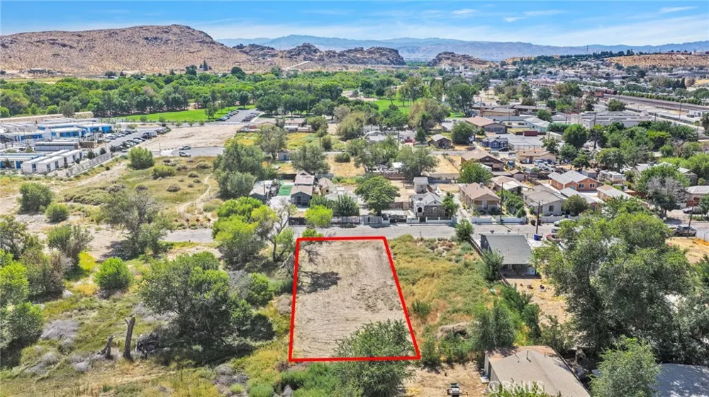 15780 Cottonwood Victorville, CA 92395