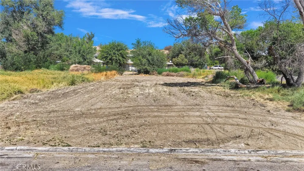 15780 Cottonwood Victorville, CA 92395