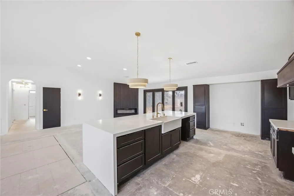 15888 Bear Valley Road Victorville, CA 92395