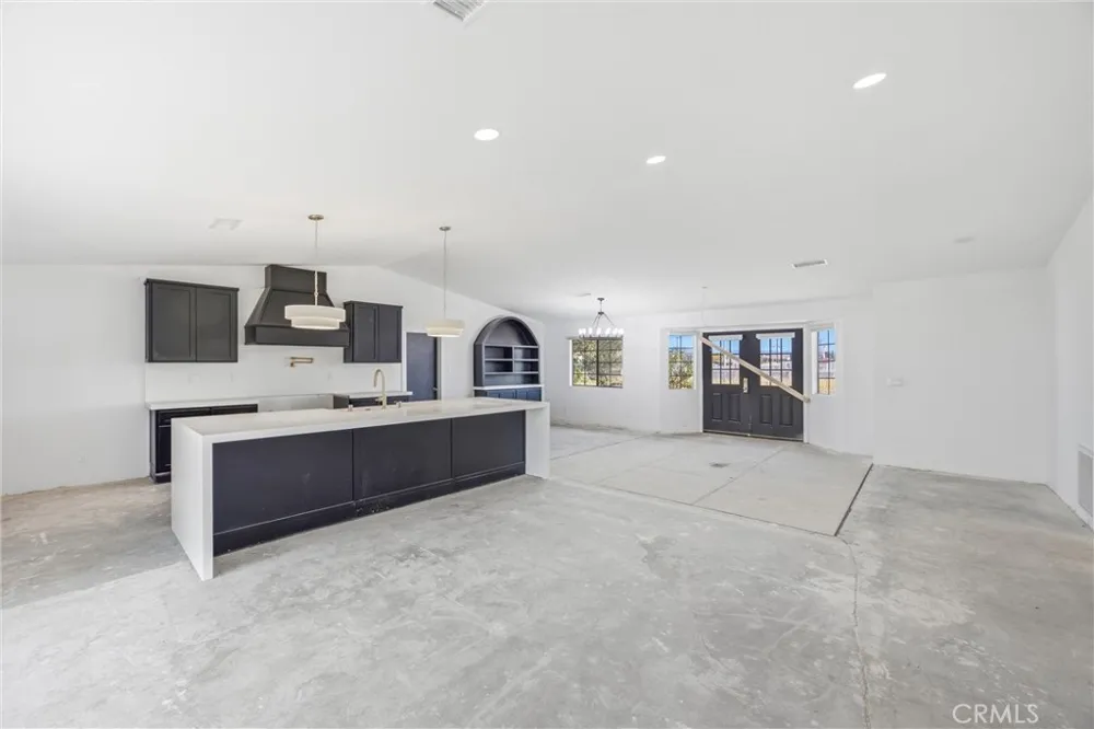 15888 Bear Valley Road Victorville, CA 92395