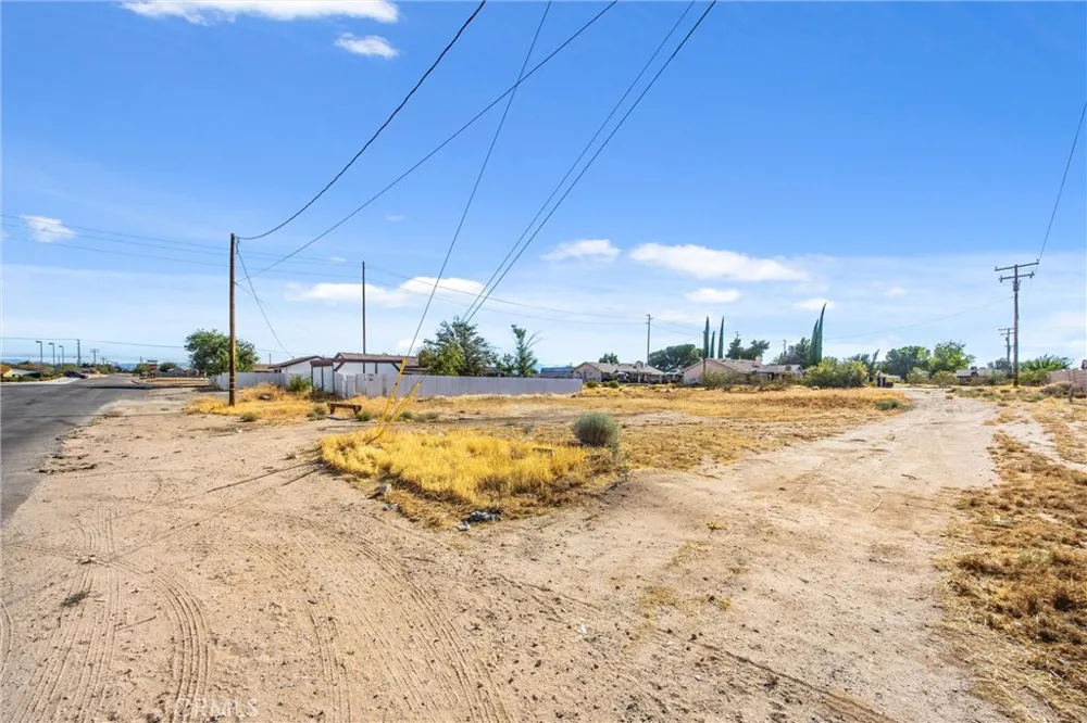 15888 Bear Valley Road Victorville, CA 92395