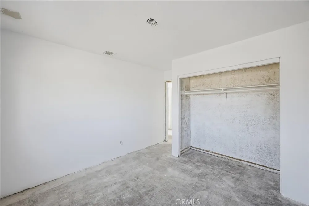 15888 Bear Valley Road Victorville, CA 92395