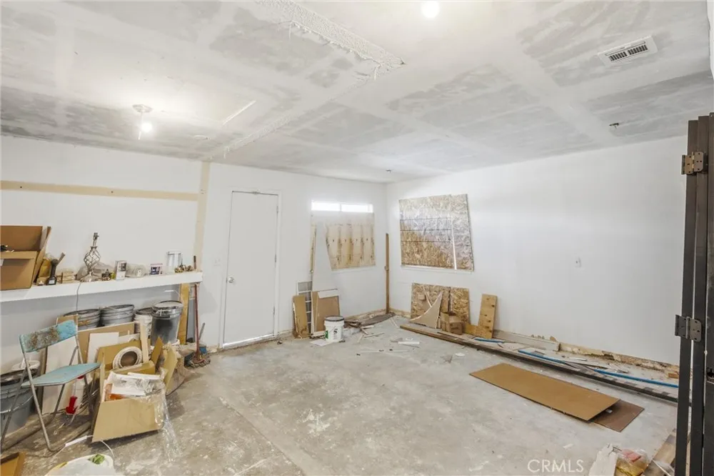 15888 Bear Valley Road Victorville, CA 92395