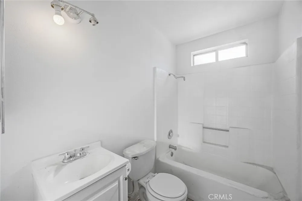 15888 Bear Valley Road Victorville, CA 92395