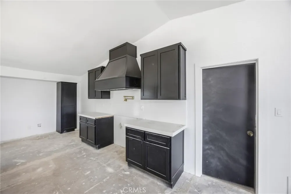 15888 Bear Valley Road Victorville, CA 92395