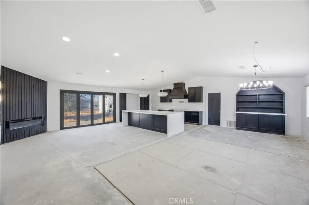 15888 Bear Valley Road Victorville, CA 92395