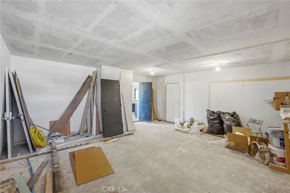 15888 Bear Valley Road Victorville, CA 92395