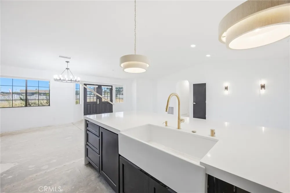 15888 Bear Valley Road Victorville, CA 92395