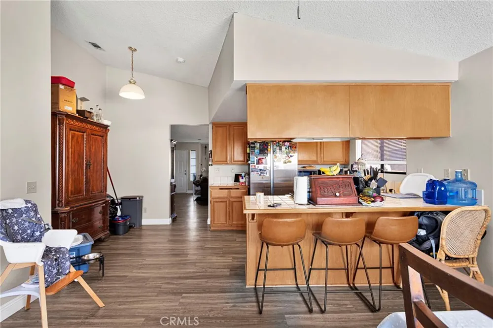 12461 Emeraldstone Victorville, CA 92392