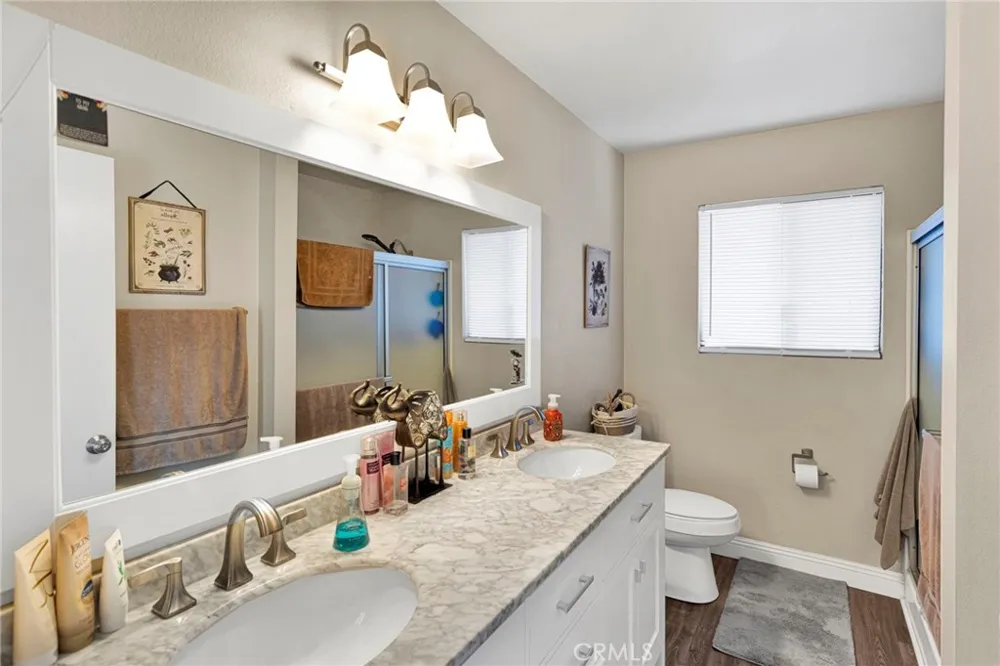 12461 Emeraldstone Victorville, CA 92392