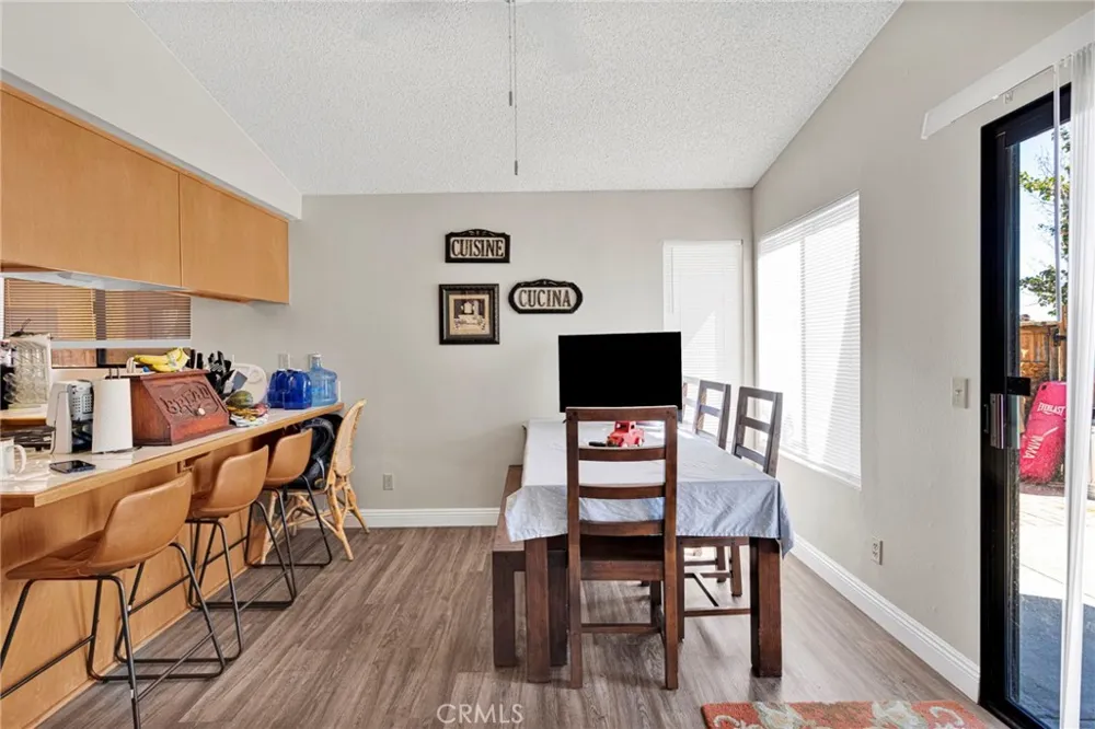 12461 Emeraldstone Victorville, CA 92392
